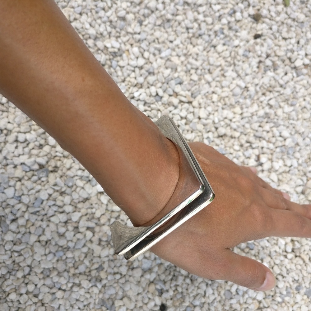 Square bracelet - Picture 4 of 9